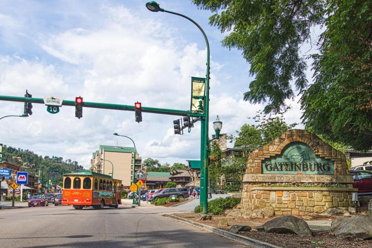 Moonlight Retreat Villa Pigeon Forge Exterior photo